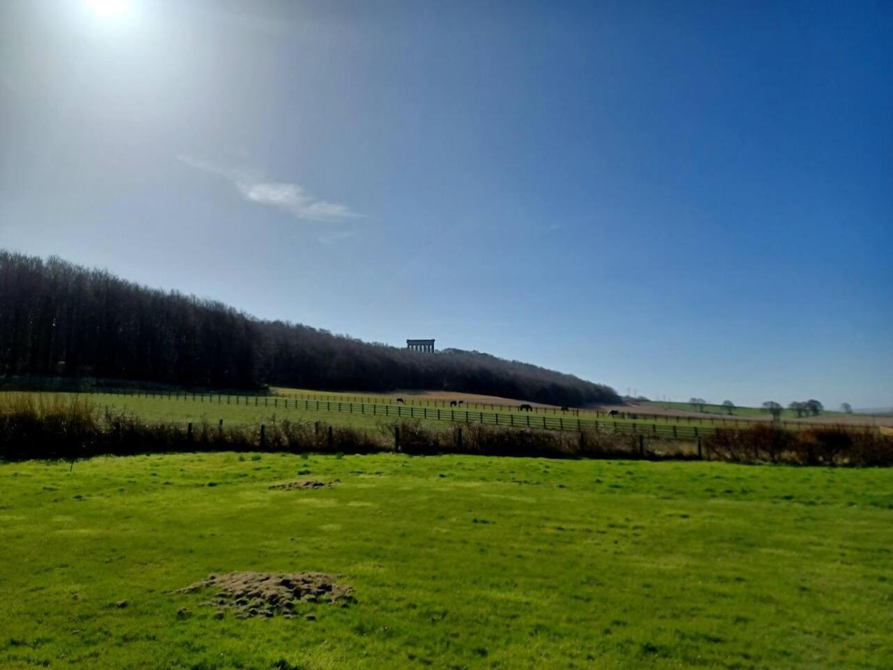 Unique Countryside Close To Sunderland Holiday home *